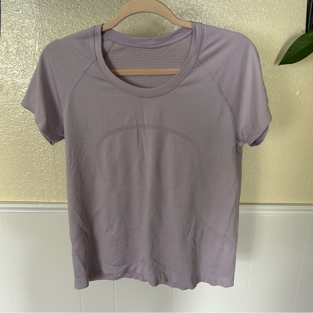 Lululemon Swiftly Tech 2.0 Short Sleeve Shirt in Lilac